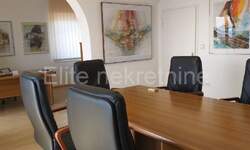 Poslovni prostor / Lokal, Rijeka, Sjever, najam, 90m2, 900e, id12495