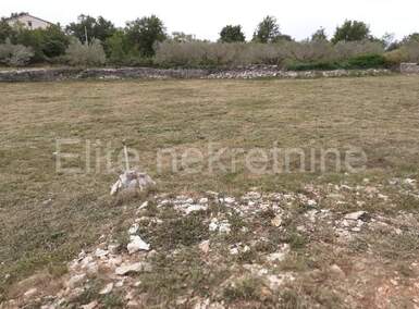 Plac, Marčana, Kavran, prodaja, 715m2, 99000e, id27973