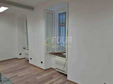 Poslovni prostor / Lokal, Rijeka, Centar, najam, 63m2, 1100e, id33948