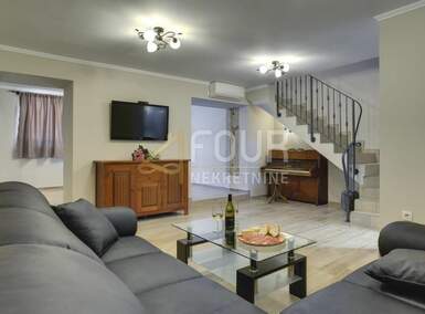 Kuca, Poreč, Poreč, prodaja, 162m2, 375000e, id36106