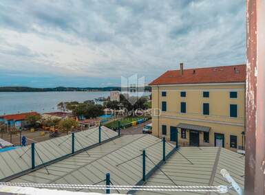 Cetvorosoban stan, Rovinj, Rovinj, prodaja, 72m2, 299000e, id37586