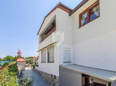 Stan, Poreč, Poreč, prodaja, 240m2, 350000e, id39311