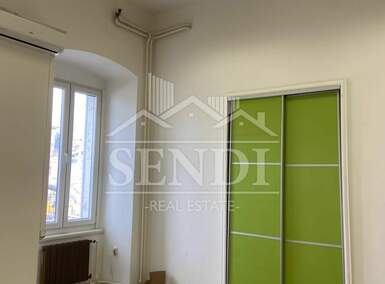 Poslovni prostor / Lokal, Rijeka, Centar, najam, 26m2, 285e, id44182