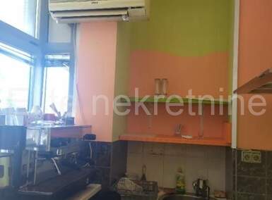 Poslovni prostor / Lokal, Rijeka, Rijeka, najam, 10m2, 300e, id44338