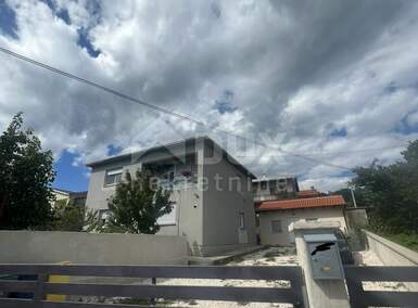 Trosoban stan, Bakar, Škrljevo, prodaja, 80m2, 185000e, id44425