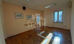 Poslovni prostor / Lokal, Rijeka, Centar, najam, 63m2, 660e, id46585