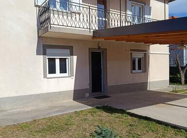 Kuca, Sinj, najam, 190m2, 1600e, id60555