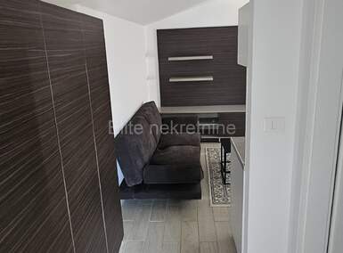 Dvosoban stan, Ližnjan, Šišan, prodaja, 27m2, 85000e, id60784