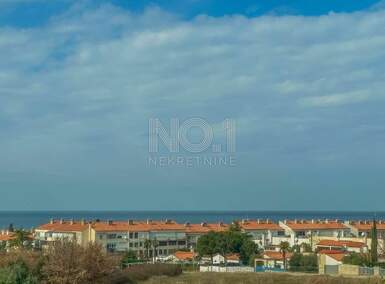 Trosoban stan, Novigrad, Mareda, prodaja, 48m2, 166000e, id61326