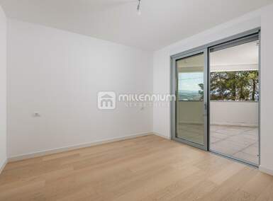 Poslovni prostor / Lokal, Opatija, Opatija - Centar, prodaja, 102m2, 633300e, id61346