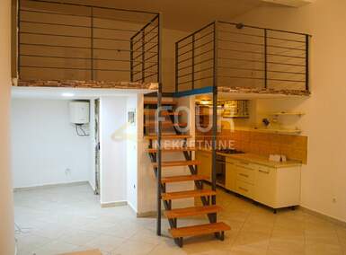 Poslovni prostor / Lokal, Labin, Labin, prodaja, 38m2, 102000e, id64990