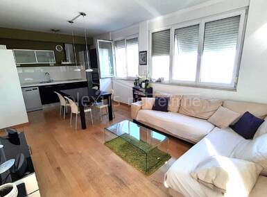 Trosoban stan, Split, prodaja, 88m2, 396000e, id53613