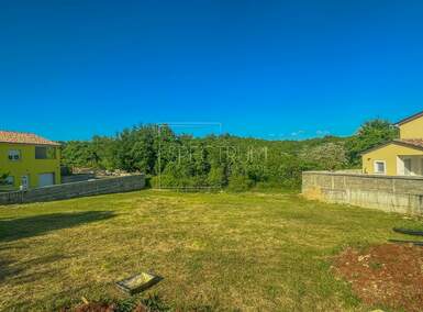 Plac, Buje, prodaja, 90000 €, 720 m2