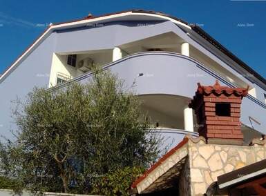 Kuca, Pula, prodaja, 780000 €, 430 m2