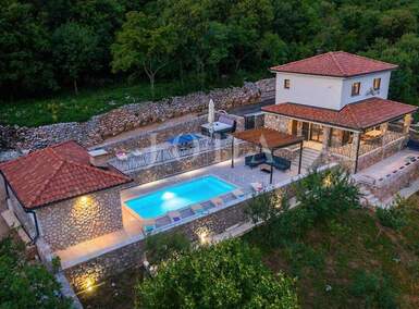 Kuca, Novi Vinodolski, prodaja, 549000 €, 160 m2