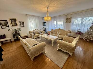 Stan, Crikvenica, prodaja, 515000 €, 182 m2