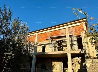 Kuca, Kanfanar, prodaja, 205000 €, 240 m2