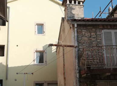 Kuca, Medulin, prodaja, 134000 €, 141 m2