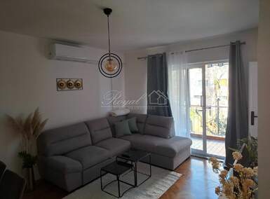 Trosoban stan, Opatija, Opatija - Centar, najam, 800 €, 56 m2