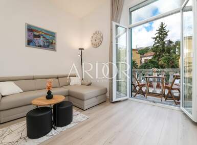 Dvosoban stan, Opatija, Volosko, najam, 2300 €, 76 m2