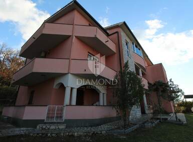 Stan, Labin, prodaja, 250000 €, 176 m2