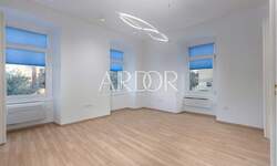 Poslovni prostor, Rijeka, Centar, najam, 2000 €, 87 m2