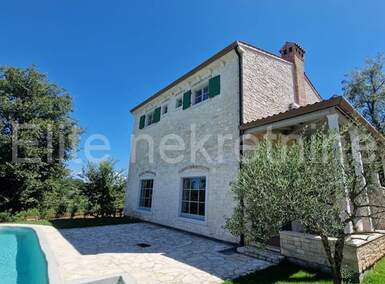 Kuca, Poreč, prodaja, 650000 €, 200 m2