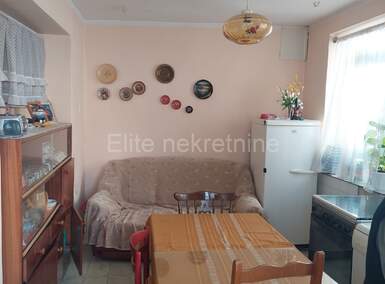 Kuca, Klana, Studena, prodaja, 103000 €, 130 m2