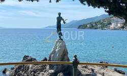 Cetvorosoban stan, Opatija, Opatija - Centar, prodaja, 570000 €, 157 m2