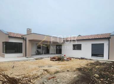 Kuca, Labin, prodaja, 581000 €, 137 m2