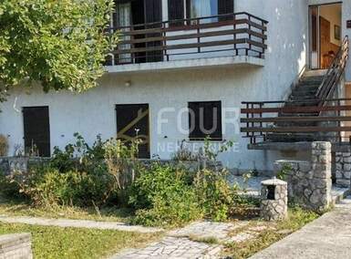 Kuca, Jelenje, Podhum, prodaja, 342500 €, 200 m2