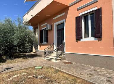 Dvosoban stan, Umag, prodaja, 520000 €, 68 m2