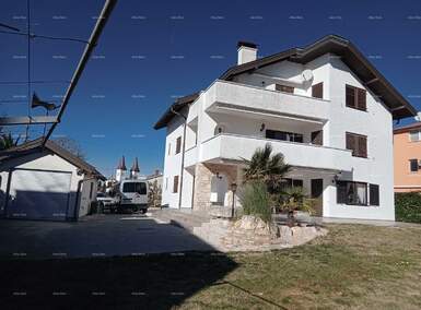 Kuca, Medulin, prodaja, 800000 €, 550 m2