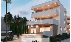 Trosoban stan, Vodice, prodaja, 270000 €, 135 m2