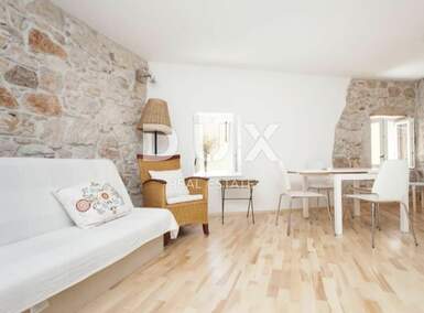 Kuca, Rovinj, prodaja, 990000 €, 120 m2