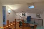 Cetvorosoban stan, Rijeka, Srdoči, najam, 1200 €, 166 m2