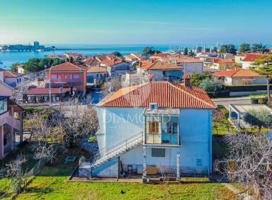 Kuca, Umag, prodaja, 550000 €, 280 m2