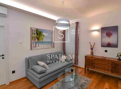 Dvosoban stan, Opatija, Opatija - Centar, prodaja, 353000 €, 52 m2